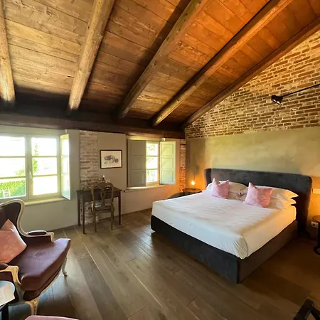 Miaclara Relais Country house Alba (Piedmont)