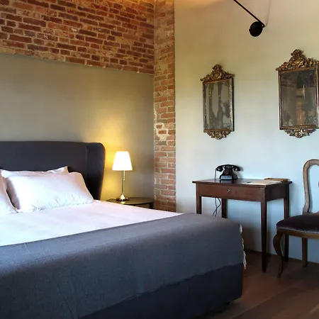 Venkovský dům Miaclara Relais Alba (Piedmont)