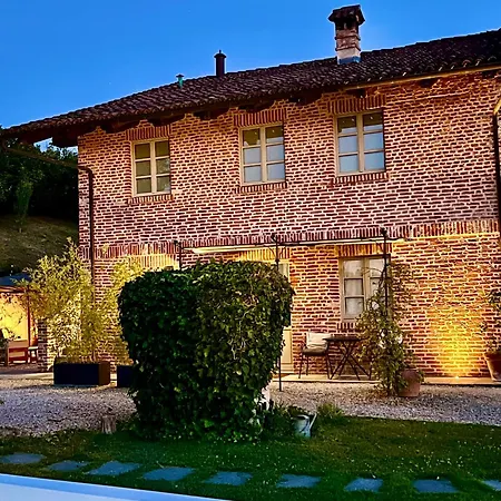 Miaclara Relais Alba (Piedmont)